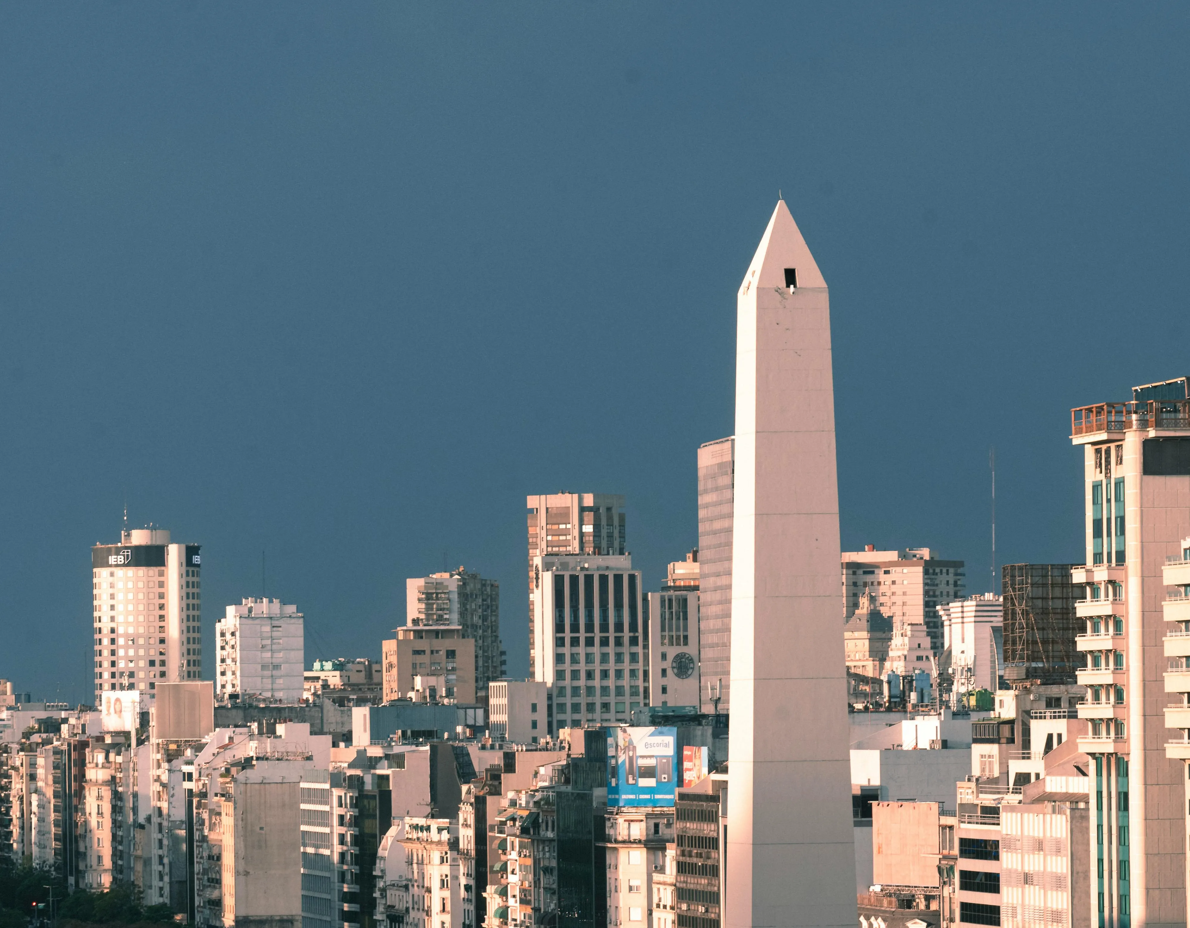 Vista del Obelisco desde las oficinas